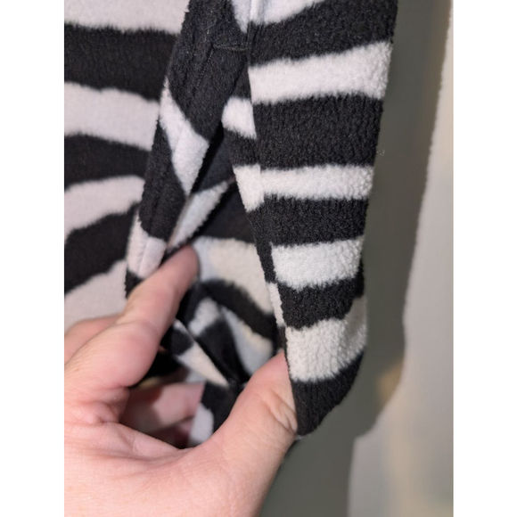 Women's Nick & Nora Zebra Print Footed Pajamas M Black White - Picture 3 of 5